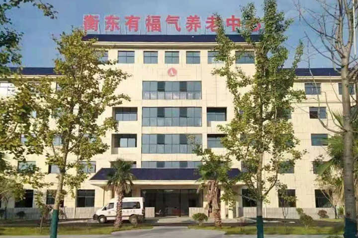【湖南衡阳】防撞扶手体现出社会越来越重视人性化的设施建设